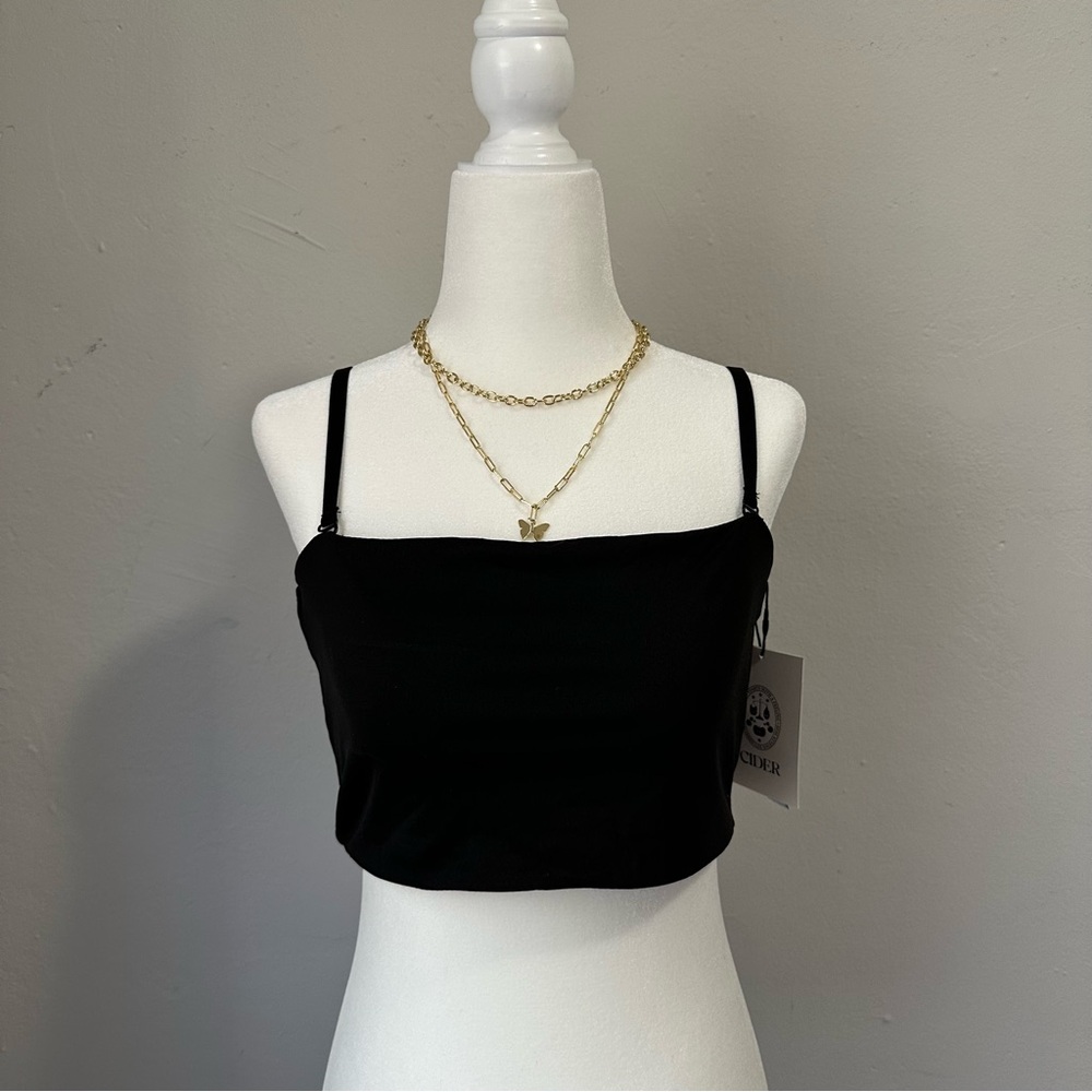 NWT‎ Cider Black Women's Top size M